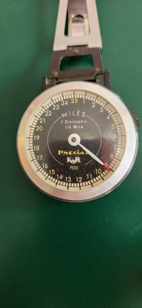 K&R PRECISE Pedo Vintage Pedometer Motion Activated Step Tracker