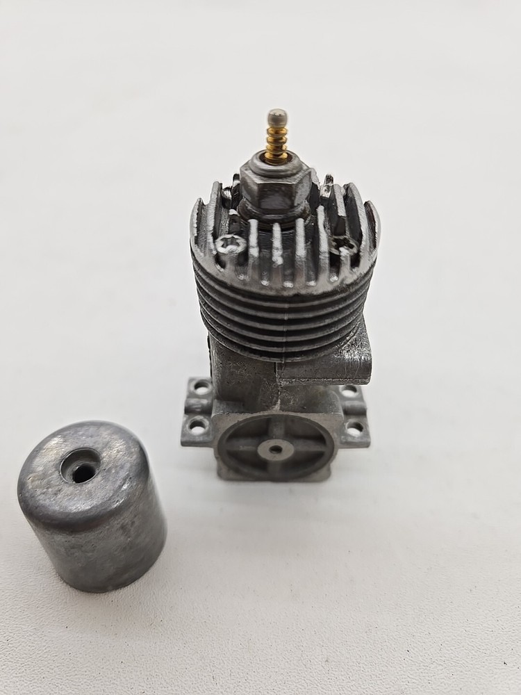 1950 McCoy .098 Glow Ignition Engine M5 #2