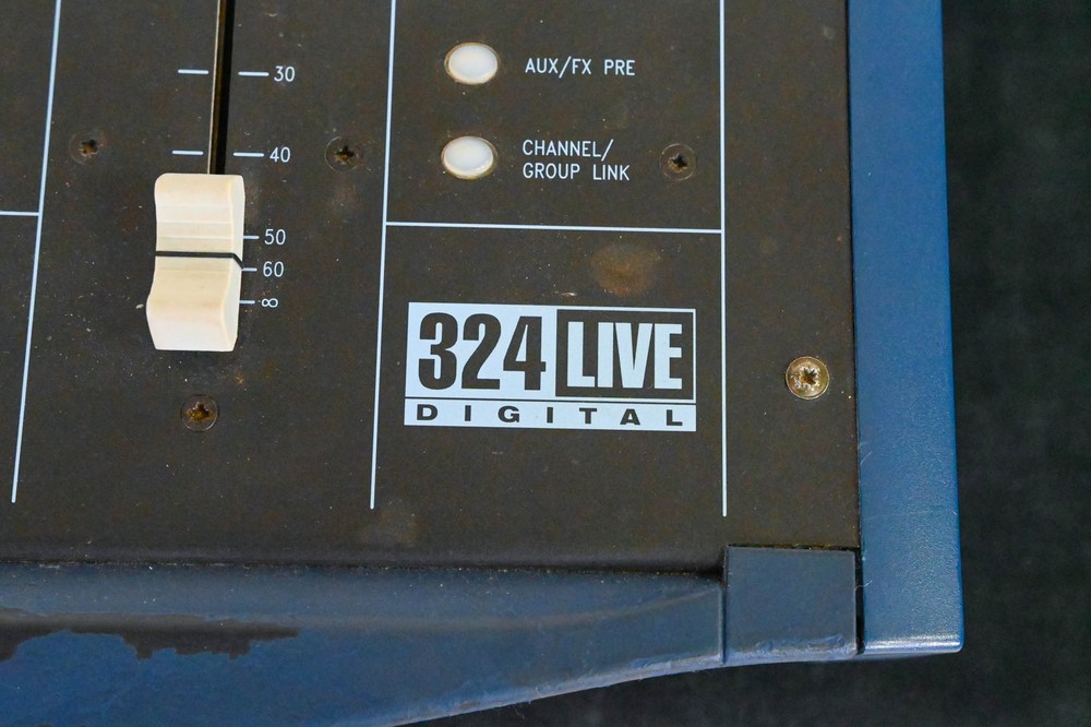 Soundcraft 324 Live Digital Mixing Console CG01VQL