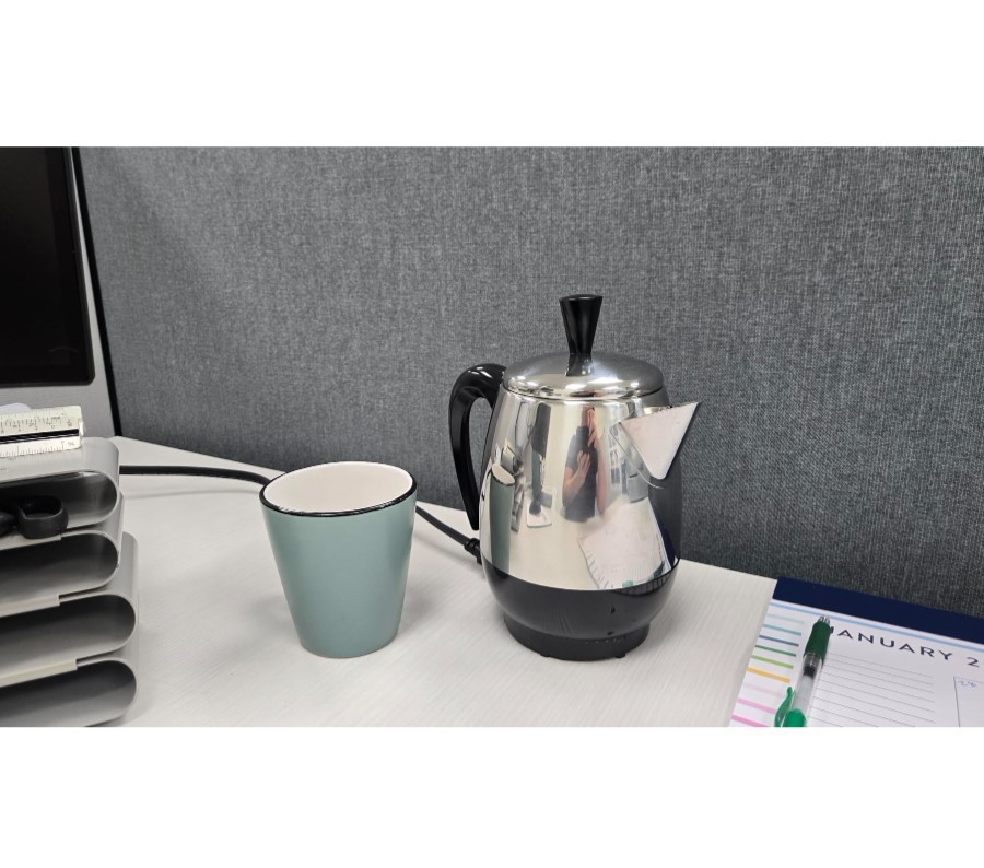 NEW - 4 Cup Electric Coffee Percolator, Automatic Keep Warm, No-Drip Spout