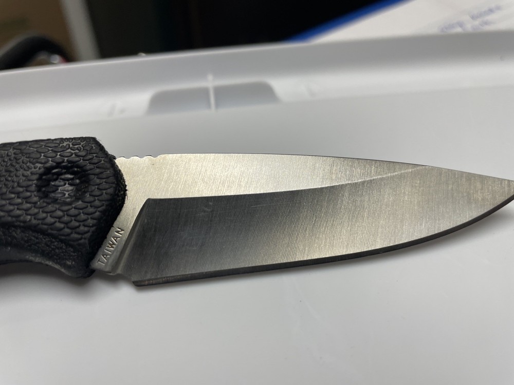 Buck fixed blade knife