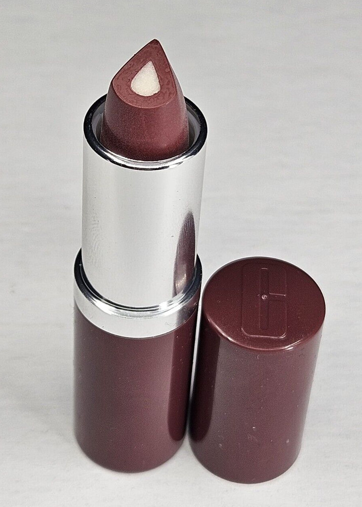 Clinique Dramatically Different Lipstick #50 Different Grape BRAND NEW