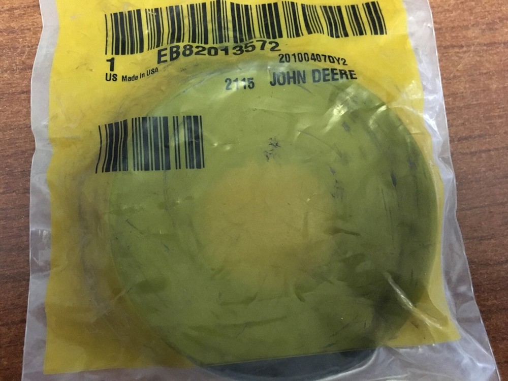 John Deere Original Equipment Seal #EB82013572