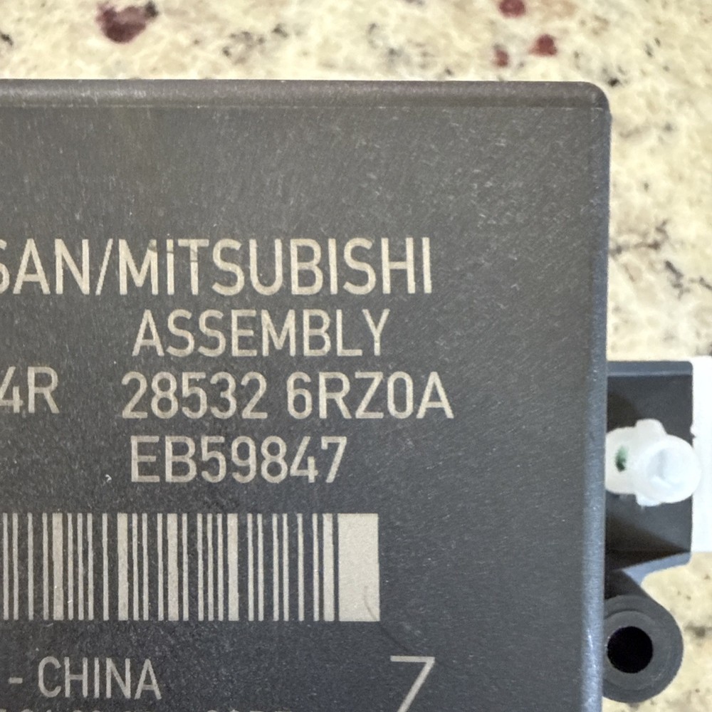 Genuine Nissan Control Module 28532-6RZ0A