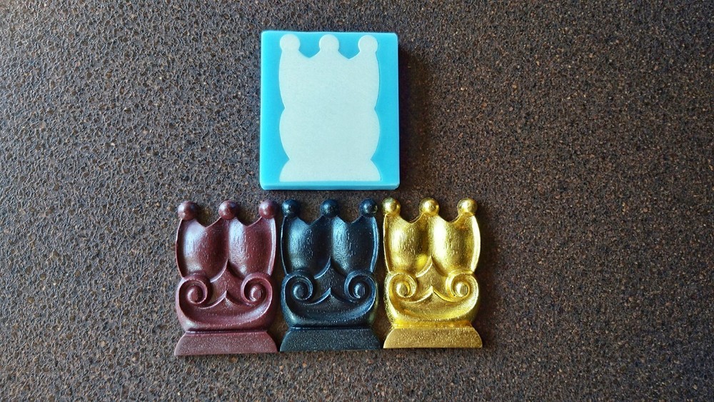 Silicone mold for decorative royal element castings