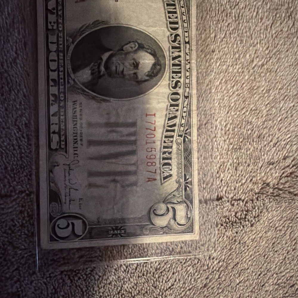 A 1928 C ~ $5 FIVE DOLLAR NOTE RED SEAL, NICE GRADE