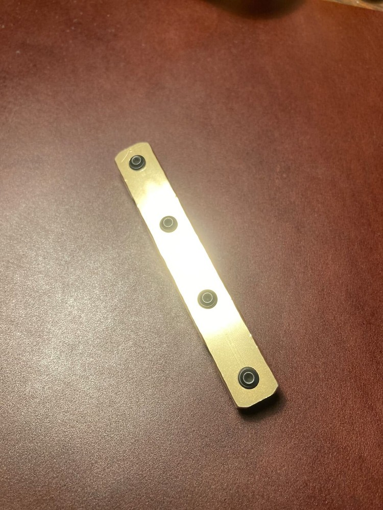 Van Dyke-Harms Monolithic Saddle 2023 - Hammered Brass