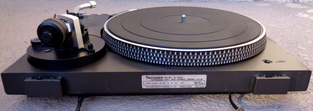 TECHNICS SL-1900 DIRECT DRIVE AUTOMATIC TURNTABLE MIJ TESTED WORKING *READ*