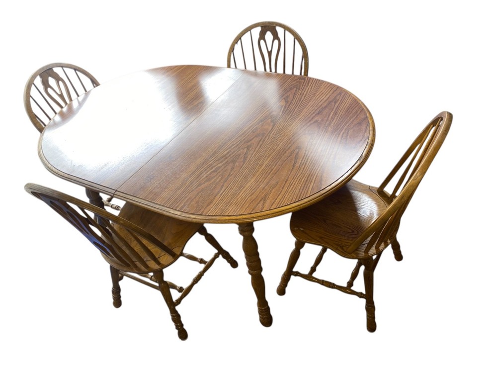 Cochrane Vintage Oval Solid Oak Dining Table set with 4 Windsor chairs