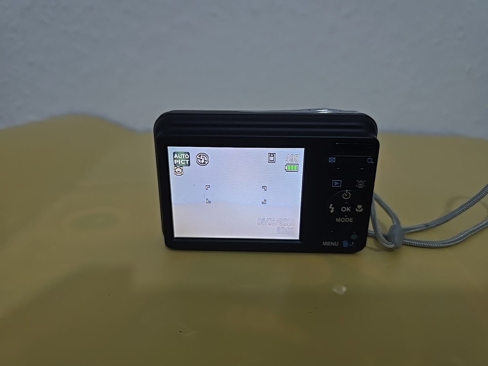 Pentax Digital Camera Optio E90 10.1MP Black , Flash Not Working