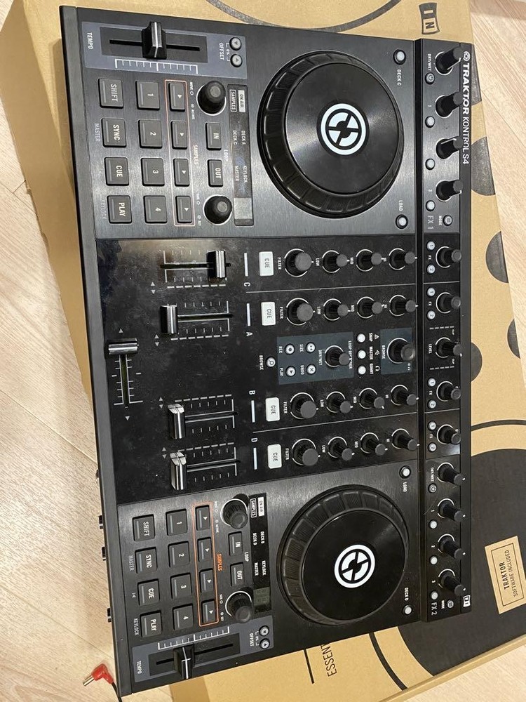 Native Instruments Traktor Kontrol S4 DJ Controller Cable [Very good]