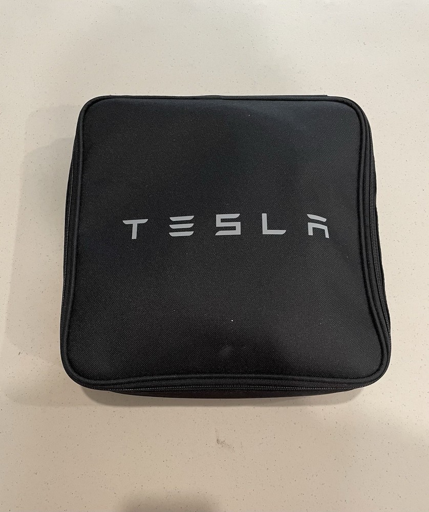 Tesla Mobile Charger