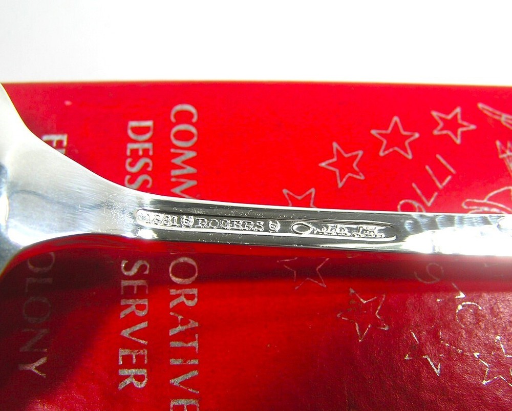 Oneida Commemorative Dessert Server #3725 Free Shipping