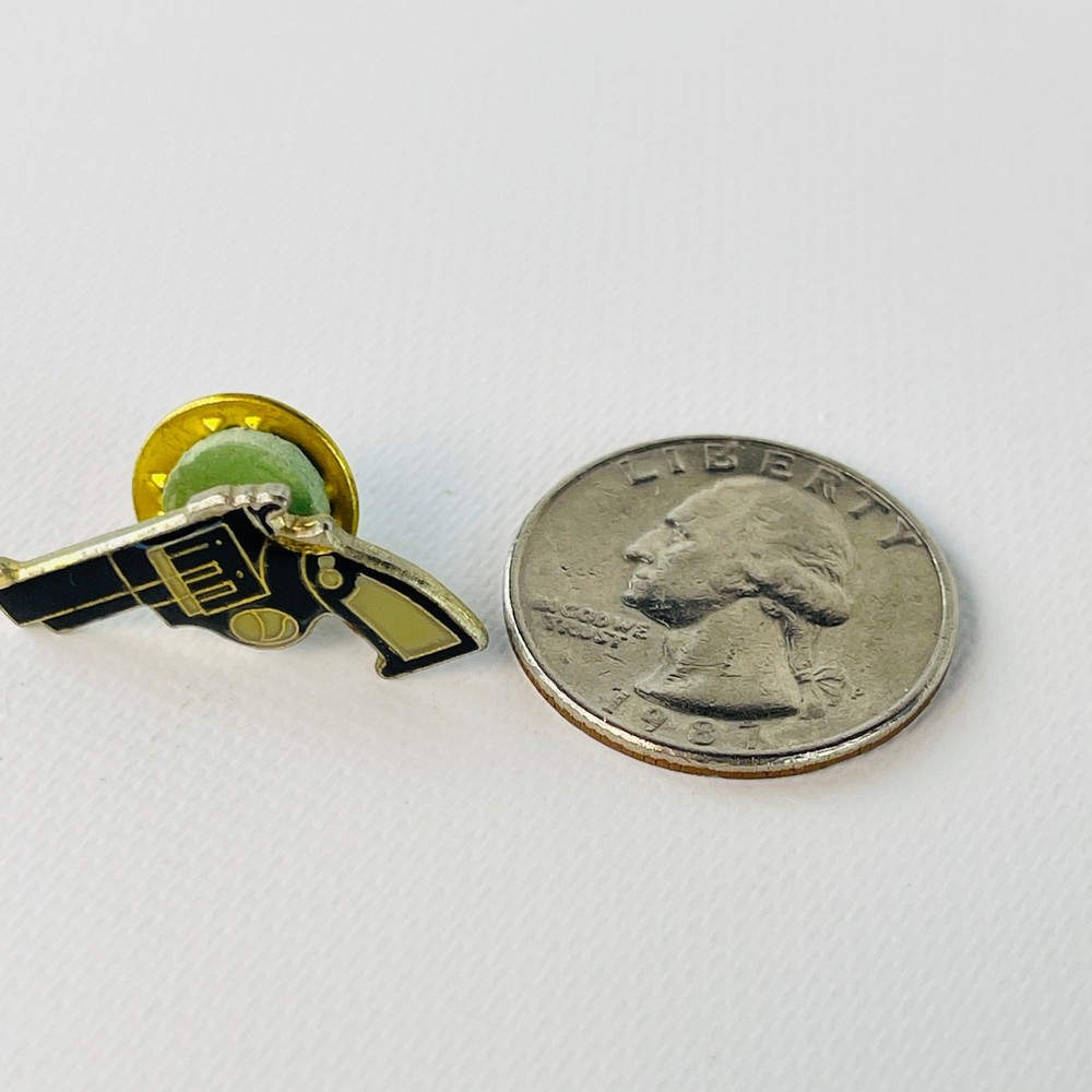Vintage Revolver Hat / Lapel Pin