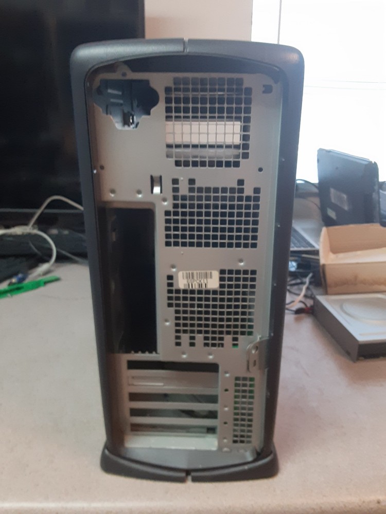 Case ONLY for Dell Dimension 8200 includes Floppy Drive