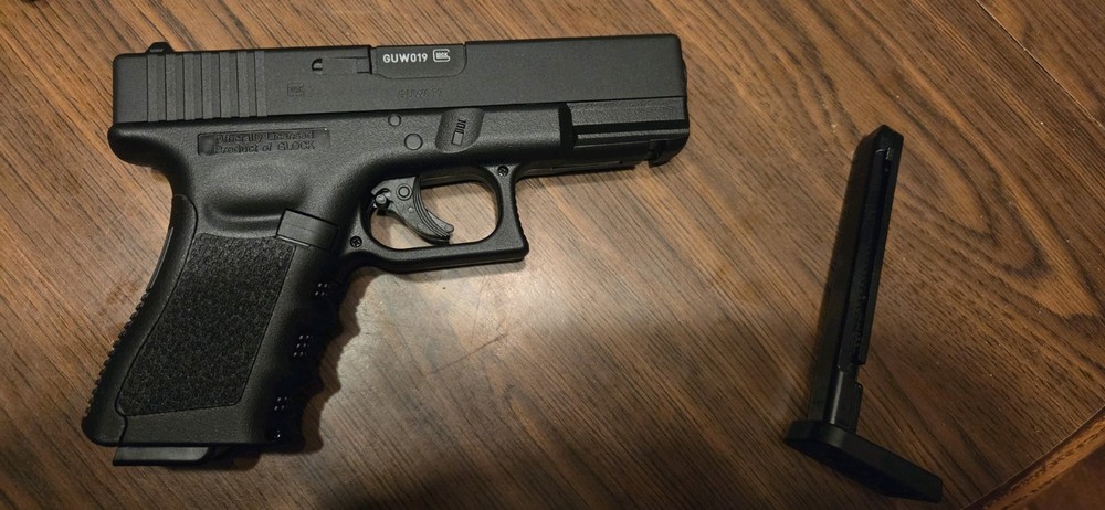 Glock 19 CO2 BB Air Gun .177 Caliber