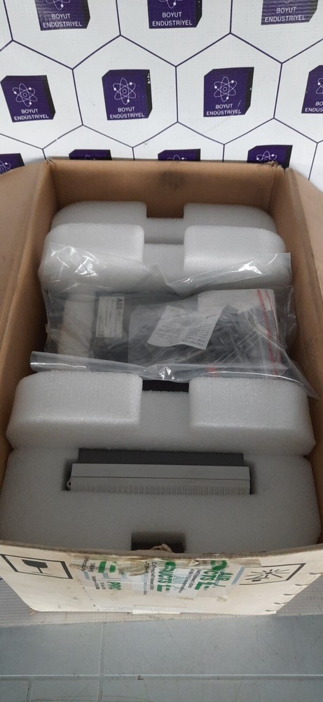 ABB COMMANDER SR100 STRIP CHART RECORDER SR102A-B0