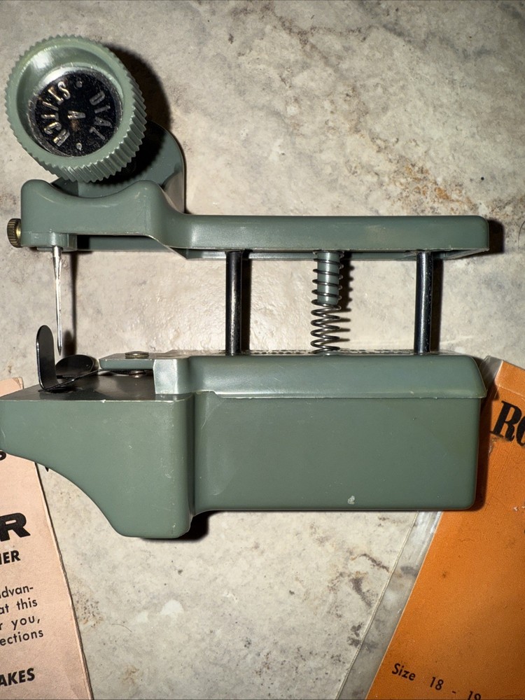 Dexter Automatic Hemmer & Stitcher Spool Thread Needle Threader Made In USA