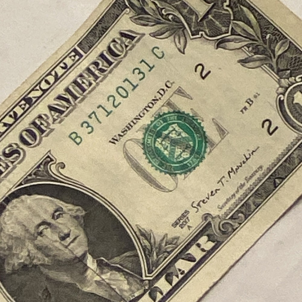 $1 US Dollar Error Note Double Serial Number B37120131C birthday note  ￼