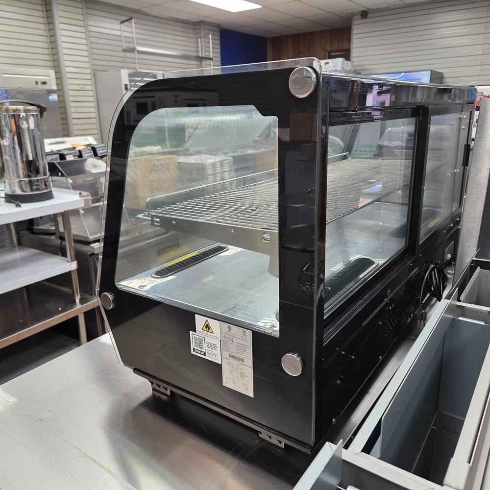 Avantco 48" Dry Countertop Display Case