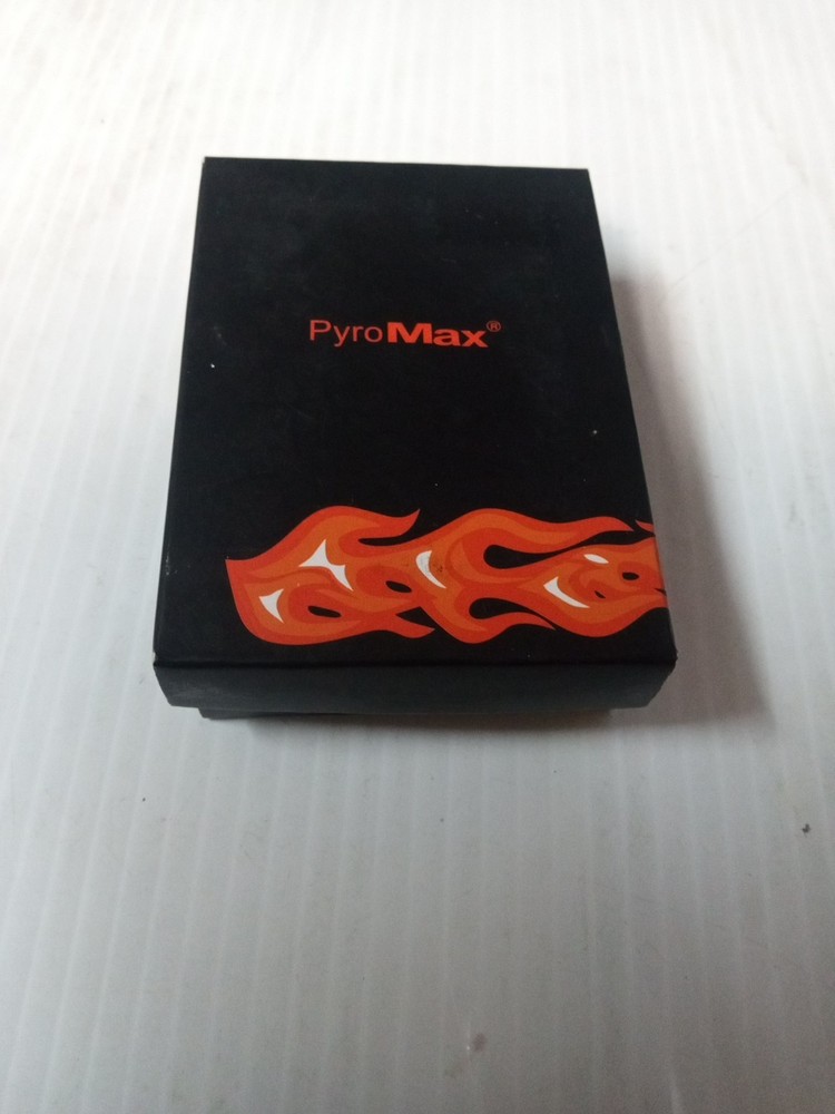 PyroMax NY Yankees Lighter