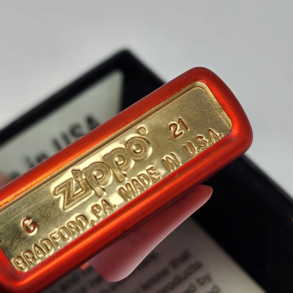 NWT Zippo Snap On Lighter