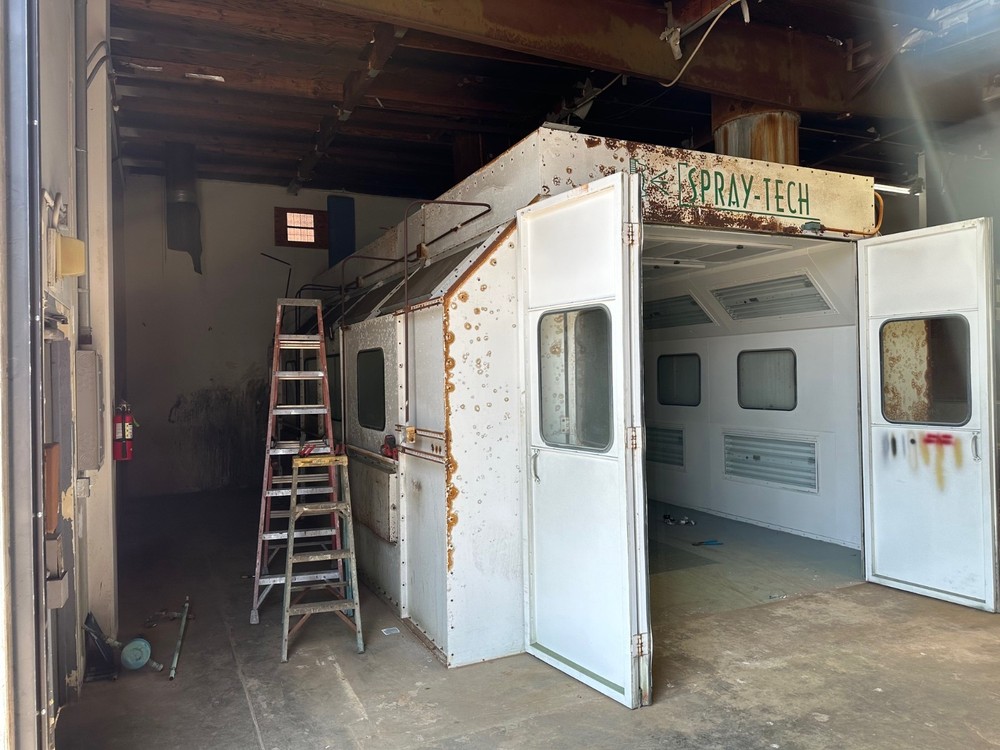 Used Down Draft paint spraybooth