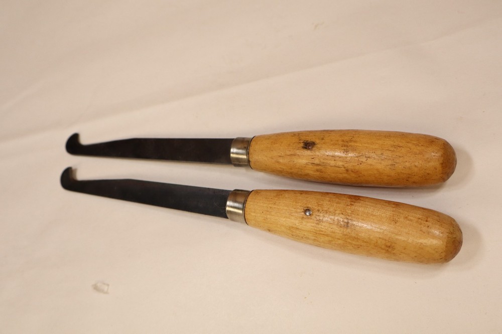 2 Carving Knives Hook Tip CA