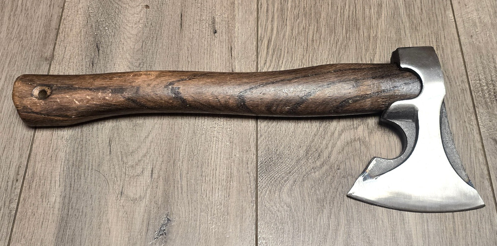 Nice Custom Axe / Hatchet Camping Tool, very sharp!