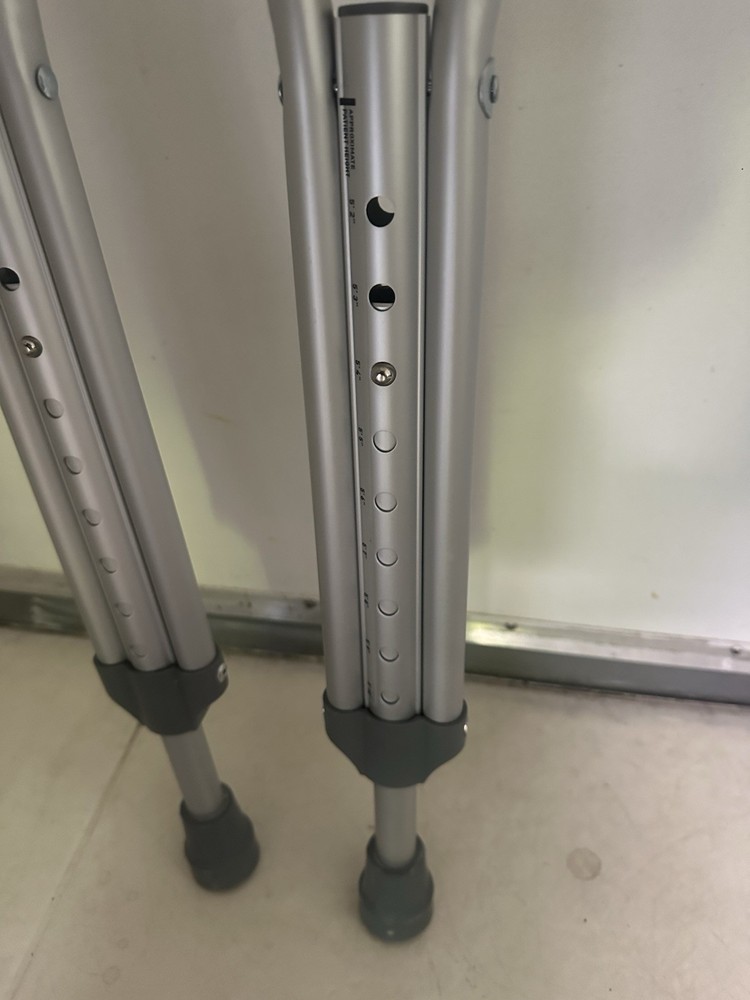 Standard Crutches 5’2” To 5’10”