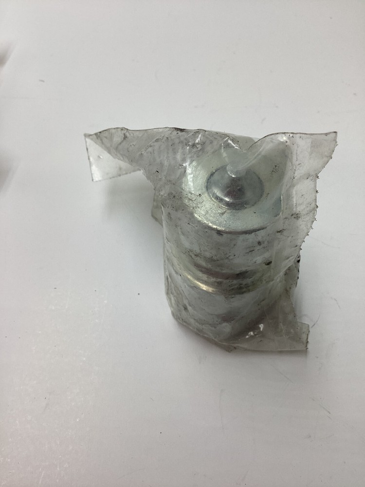 (QTY 2) Eaton 5610-12-12S Quick Disconnect Coupling