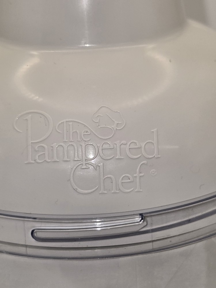 Pampered Chef Push Function Food Chopper - White