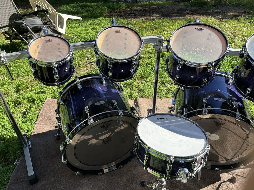 Pearl Reference Drum Set