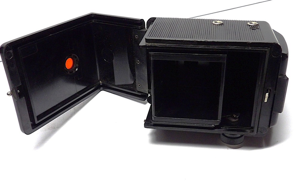 VINTAGE USC REFLEX II BOX CAMERA