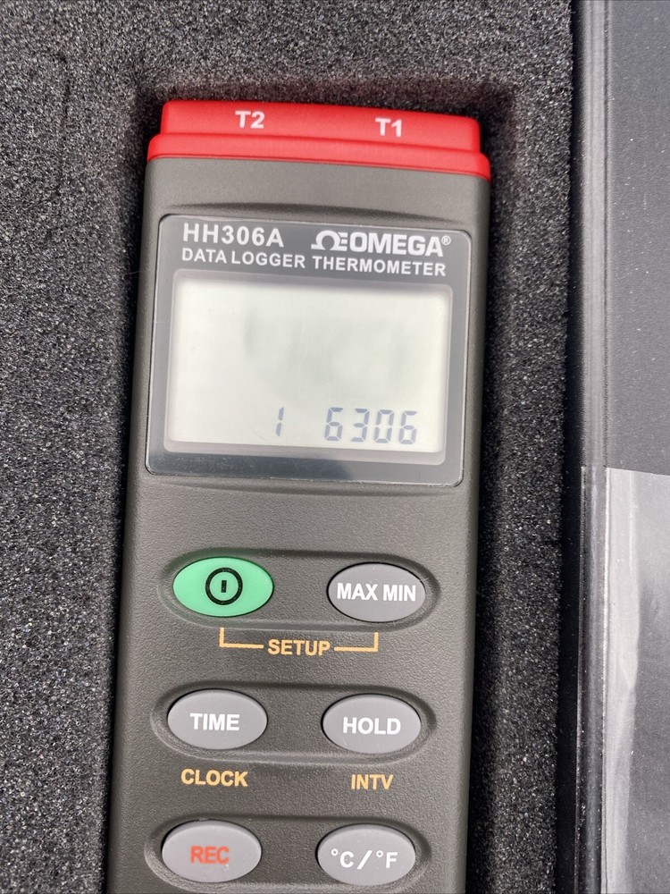 Omega Working HH306/306A Data Logger Thermometer In Box