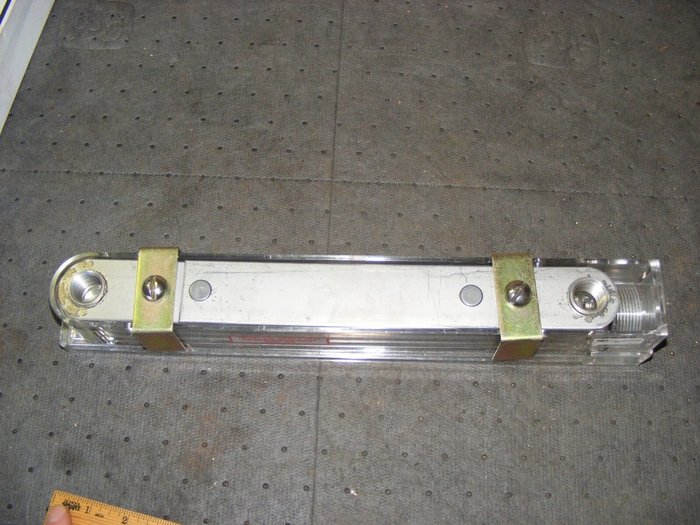 Dwyer RMC 105 S08F Rate Master Flowmeter UNUSED (a60)