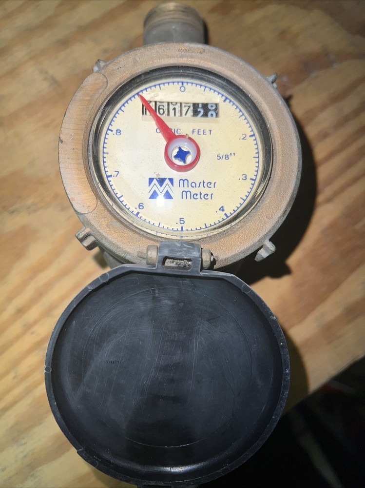master meter brass 5/8” X 3/4” water meter