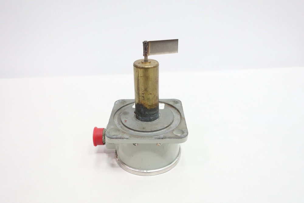 Qualitrol 92-35-12R Qualigage Liquid Flow Indicator