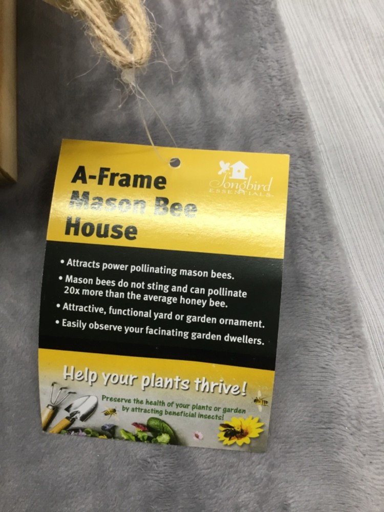 Mason Bee A-Frame Nesting House