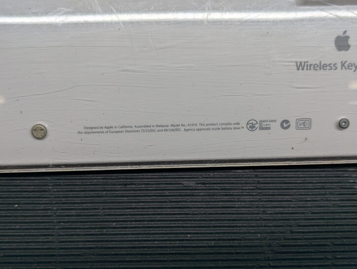 Apple Wireless Keyboard A1016 - Used, Scratches, No Box
