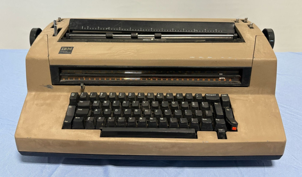 IBM Correcting Selectric III 3 Lite Brown Electric Typewriter