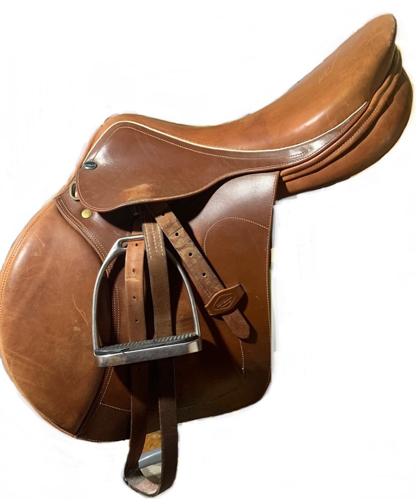 rivella hunter jumper saddle 16” seat brown