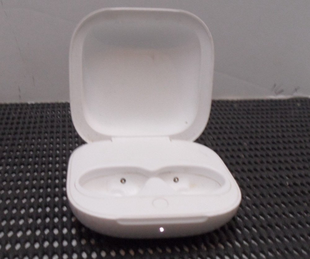 Beats by Dr. Dre Beats Fit Pro True White Case Replacement Only