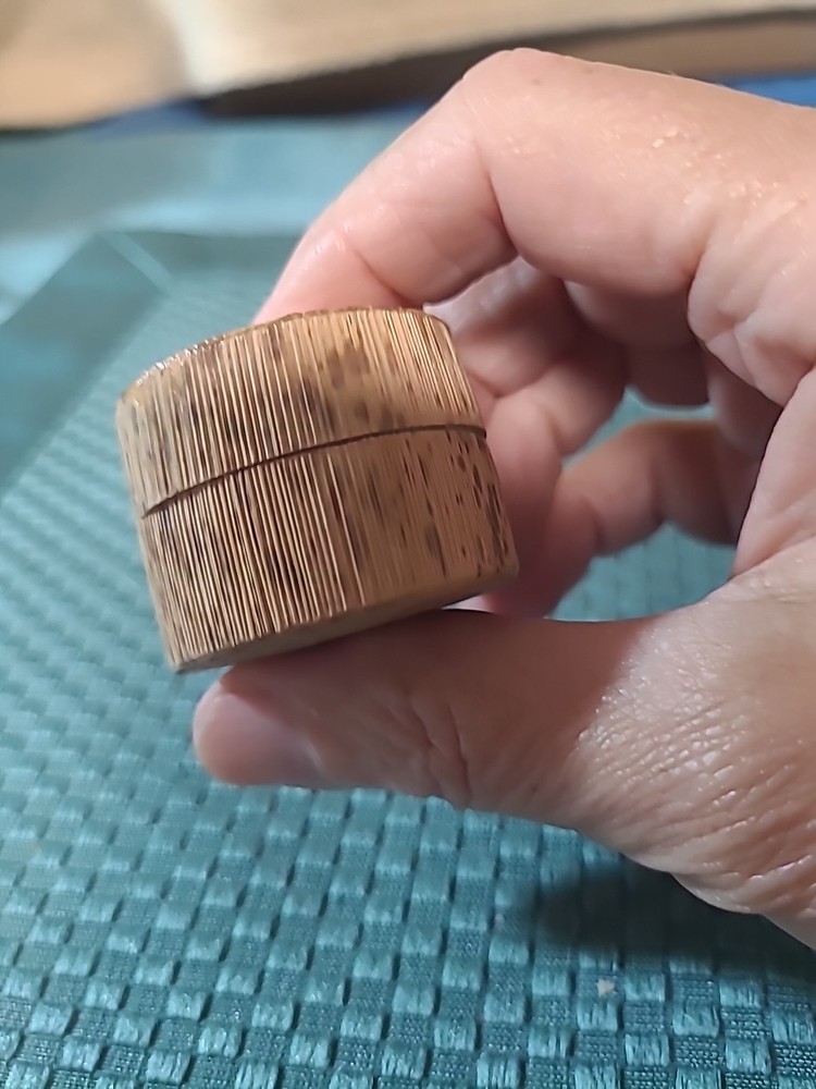 VINTAGE BAMBOO TRINKET CONTAINER THAT IS LINED