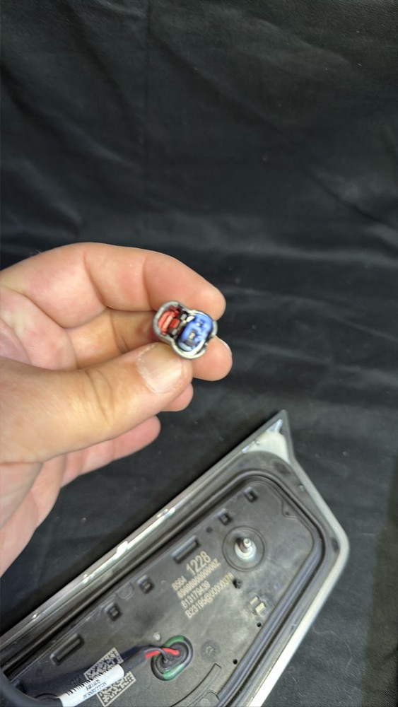 2021-2024 Cadillac Escalade Rear Liftgate Push Button Emblem