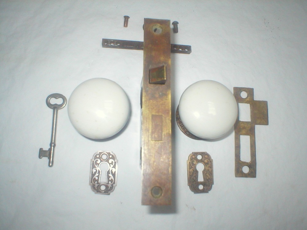Antique Victorian Decorative Door Hardware