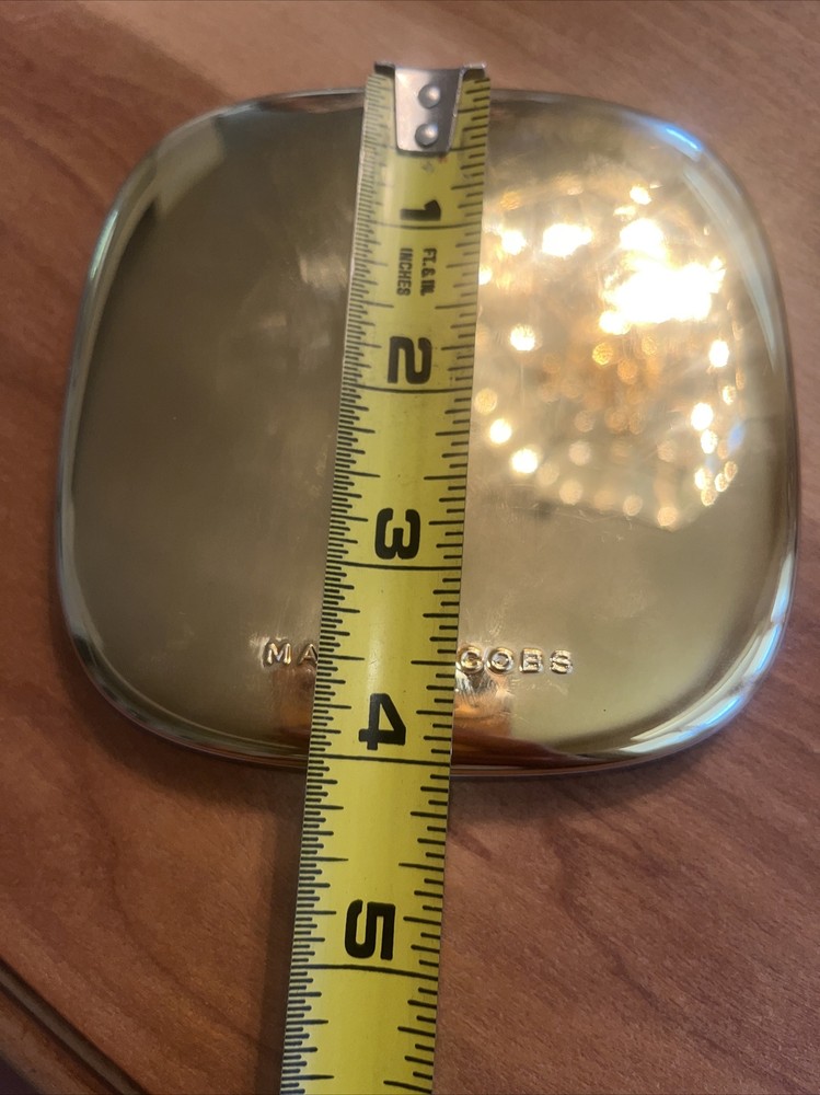 Marc Jacobs Omega Glaze No Box Color?