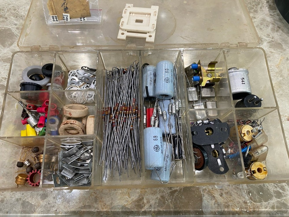 Vintage Lot Of Assorted Capacitors
