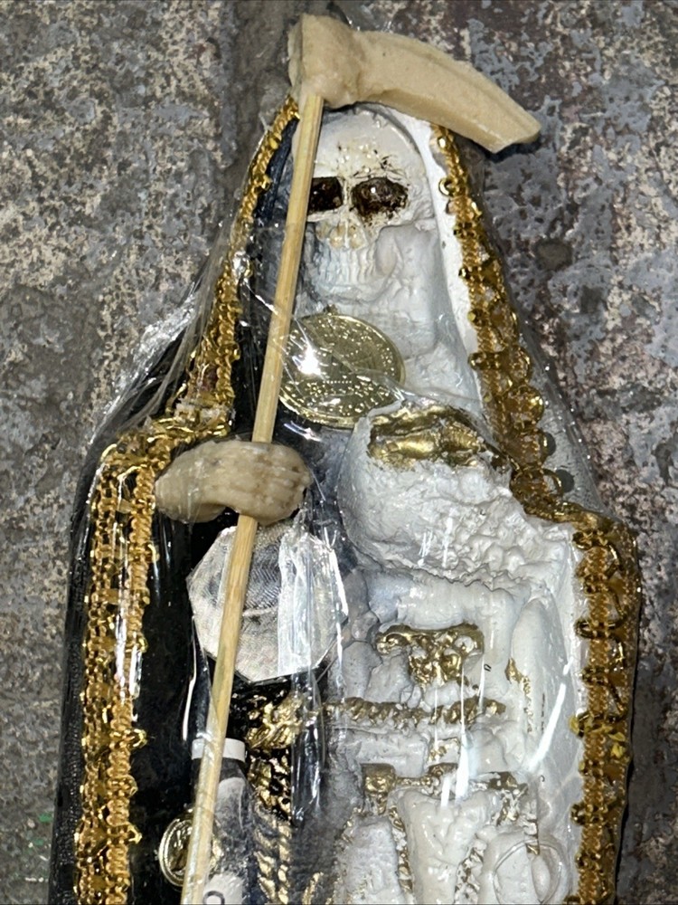 Santa Muerte Black And White 9in Fixed