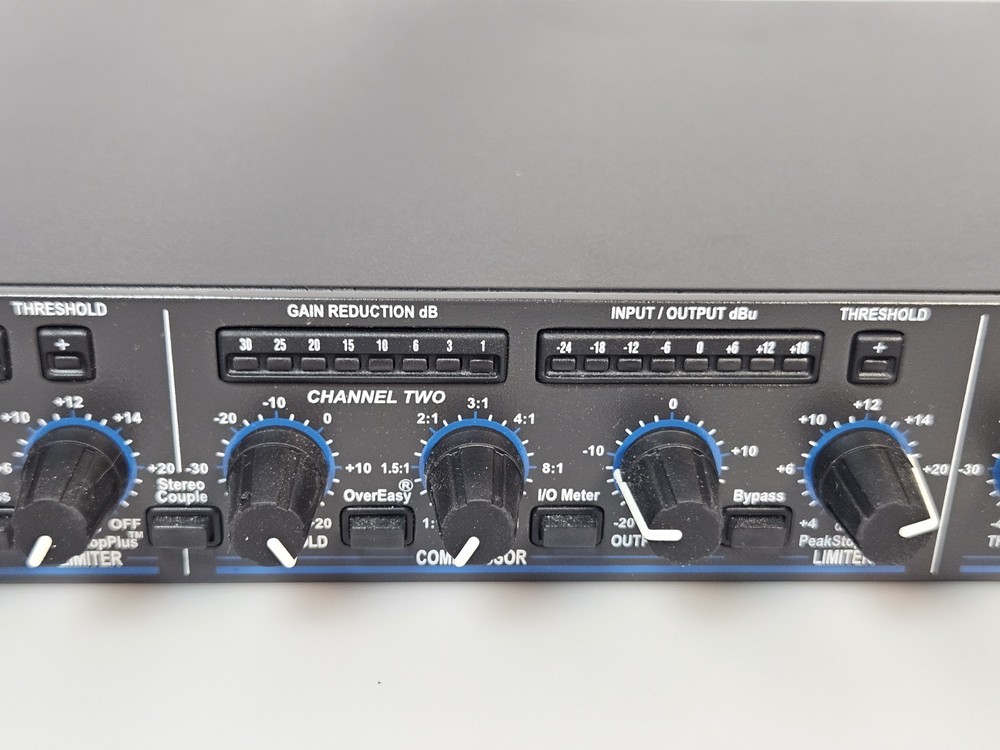 dbx 1046 Quad Compressor/Limiter